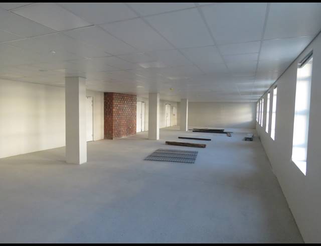 196M² MEDICAL SUITE TO LET IN PAARDEVLEI